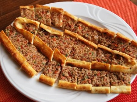 Kıymallı Dinar Pidesi